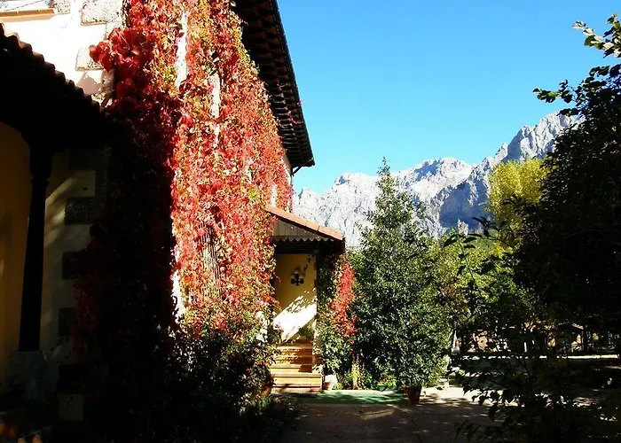 Hotel Rural Picos De Europa 3*