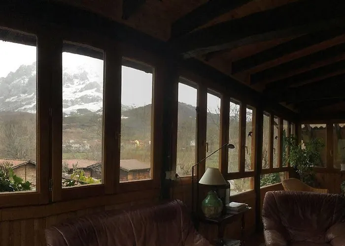 فندق Rural Picos De Europa